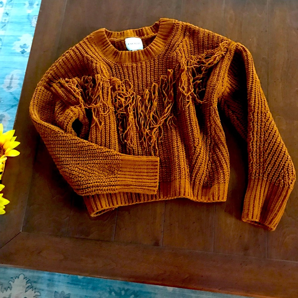 Pink Rose‎ Rust Sweater with Fringe LARGE